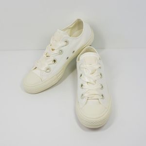 Chuck Taylor Low Top Satin Sneakers Cream ❤️ NEW